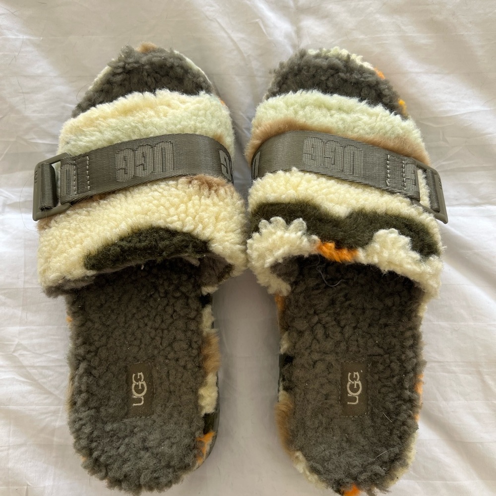 UGG! Fluffita Flatform by UGG! ✨Olive Green.